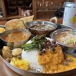 BLOCK HOUSE 水曜カレー - 