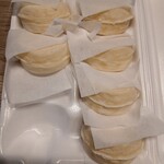 あじまん - 料理写真:7個買いましたが、夫が車で速攻1つ食べたので6個です笑