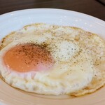 ダイニング ブルーム(軽井沢浅間プリンスホテル) - ピザ窯で焼く目玉焼き！！
