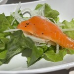 魚べい - レタス巻3種類連続注文　まずサーモン