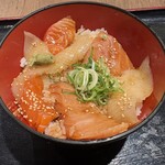 海鮮丼の駅前 - 