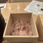 炭火焼き魚と、土鍋炊きごはん。定食屋 おちゃわん - 