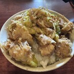 博多豚骨ラーメン ブタになります。 - 料理