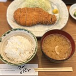 とんかつひなた - 六白黒豚 上ロースかつ定食