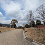 カフェ ミライ - 【経路⑤】せきがはら人間村の記念碑