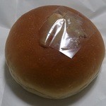 Natural Bread Bakery - とろけるピーナッツクリームパン（190円＋税）