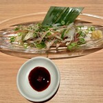 炭火と串焼きと肴 原価酒場 イロ鶏ドリ - カツオ藁炙り刺し