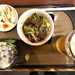 ちょいのみてい - 刺身（小肌系），ちくわきゅうり，レバニラ，生ビール（パーフェクト中）