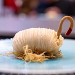 館山美食倶楽部 - 2026.2 白鳥に見立てたチャーシューパイ