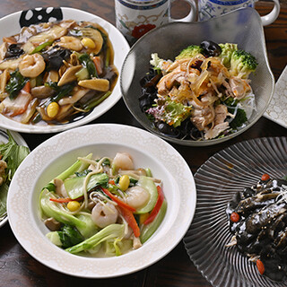 定番料理を満喫できるお気軽コース。初めての方はまずこちらを