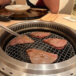 新宿 うしみつ - 特選和牛ヒレの焼きすき【スペシャリテ】