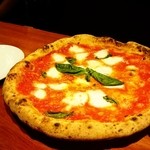 ピッツェリア ダ・アオキ タッポスト - マルゲリータ