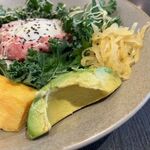 WIRED CAFE - アボカド・卵焼き・たくあん