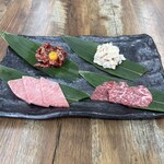 にく本舗 - 料理写真: