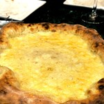 pizzeria ciro - ラクレットチーズ、蜂蜜添え