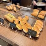 珈琲とパン ふたつ - 