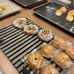 珈琲とパン ふたつ - 