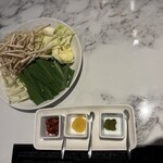 博多もつ鍋 やま中 - 