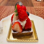 THE HOTEL SANRAKU KANAZAWA - カフェタイム　苺のタルト