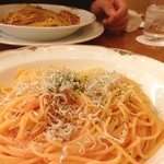 SIRENE - パスタセットのパスタは、タラコとちりめんのパスタとミートソース♡タラコのピリ辛が予想外でびっくり～。美味しかったよ