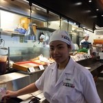 MARUGAME SEIMEN - 撮影、どうぞどうぞ、いいわよ。湯気がたちのぼります。