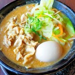麺処 田ぶし 湘南台店 -  2026年2月12日(木)   肉盛り味噌ラーメン 1,180円・味玉 150円