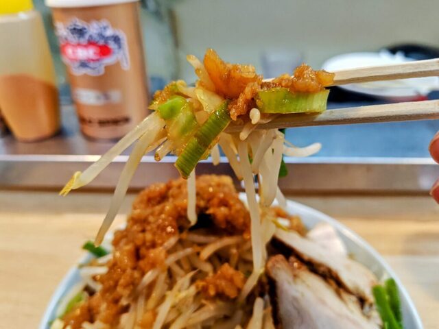 らーめん やまちゃん イッちゃん店 - 北新地/ラーメン | 食べログ
