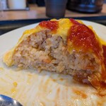 野郎めし - 中野チキンライスは比較的薄い色