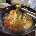 博多豚骨ラーメン ブタになります。 - 料理
