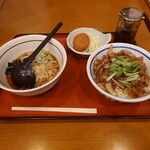 山田うどん - 料理写真: