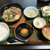 金澤屋牛肉店 - 牛鍋　ご飯大盛　1400円　平日限定ランチです