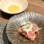 肉割烹 喰心 - ◆ スペシャリテの逸品
            ・すき焼きしゃぶ　卵のエスプーマ