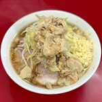 ラーメン二郎 - 小ラーメン カタメ・ヤサイ少なめ・ニンニク・アブラ