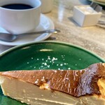 LA BODEGA-CUCHAREO - バスクチーズケーキが濃厚でブラックコーヒーと相性
