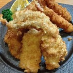 魚佐 - そびえ立つ海老フライにイカゲソフライ