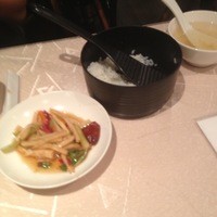 四川料理 龍の子 - 麻婆豆腐のセットとのご飯　お櫃で出てきます。