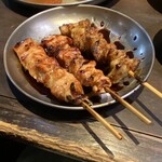 四文屋 - 料理写真:焼き鳥　かわ