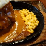 なるみ - 鉄板で焼かれたタップリあるコーン