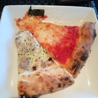 ゼックスウエスト ザ バー - おいしいピザ