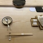 鮨 なんば - カウンターテーブル