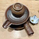旬彩 心花 - 季節の逸品:牡蠣と椎茸の土瓶蒸し