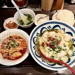 本格四川料理 麻辣先生 - 