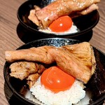 黒毛和牛焼肉 白か黒 - 