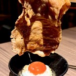 黒毛和牛焼肉 白か黒 - 