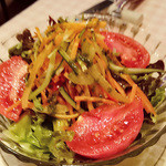 ビストロ・ダルブル - シンプル野菜サラダ