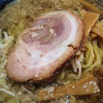 まごころらーめん まこと - 醤油ラーメン６００円税込　無料背脂大量トッピング