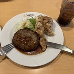 ジョイフル 京都精華町店 - 水曜日、ハンバーグ&唐揚げランチ