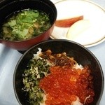 津軽南田温泉 アップルランド - 朝からイクラ丼～♪