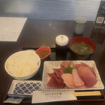 海鮮丼 まぐろ家 - 