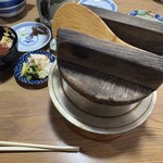 元祖 うなぎ釜めし 蓬莱 - 